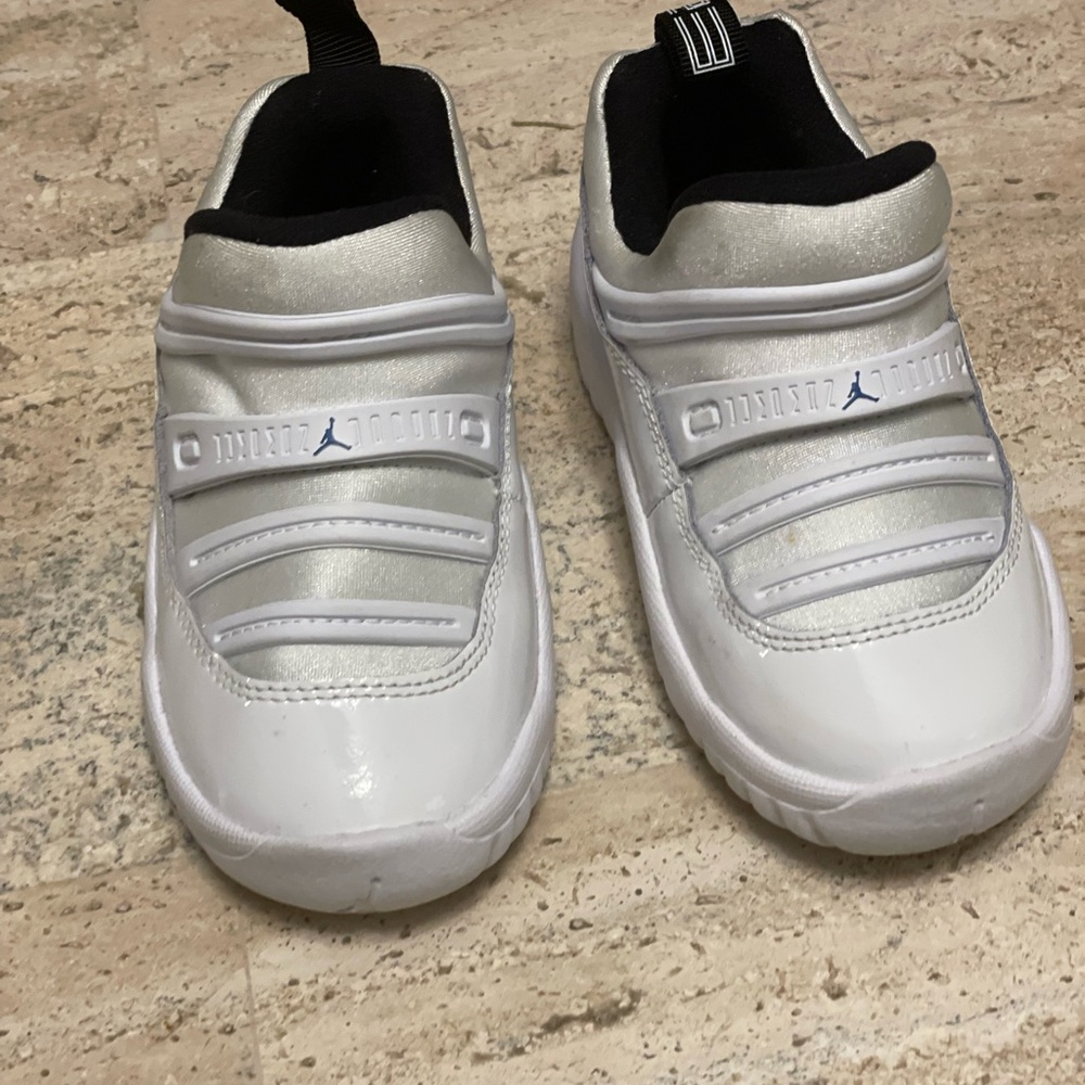 Jordan 11 Retro Little Flex Toddlers